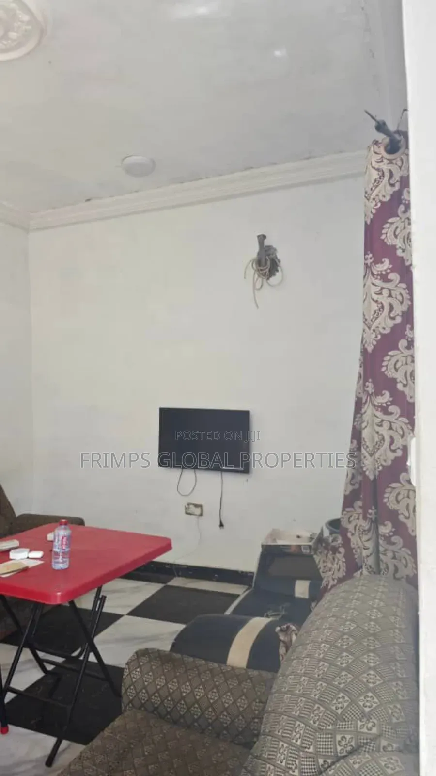 9bdrm Apartment in Ashomang Estate for sale