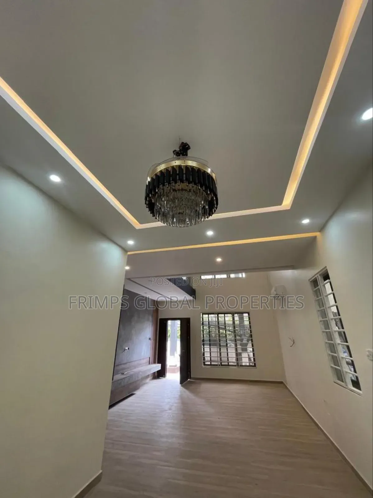 3bdrm House in Madina for sale