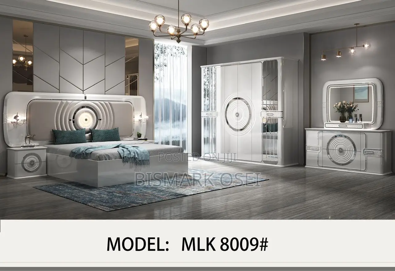 A Royal Bed, Comes With Royal Beautiful Dressing Mirror