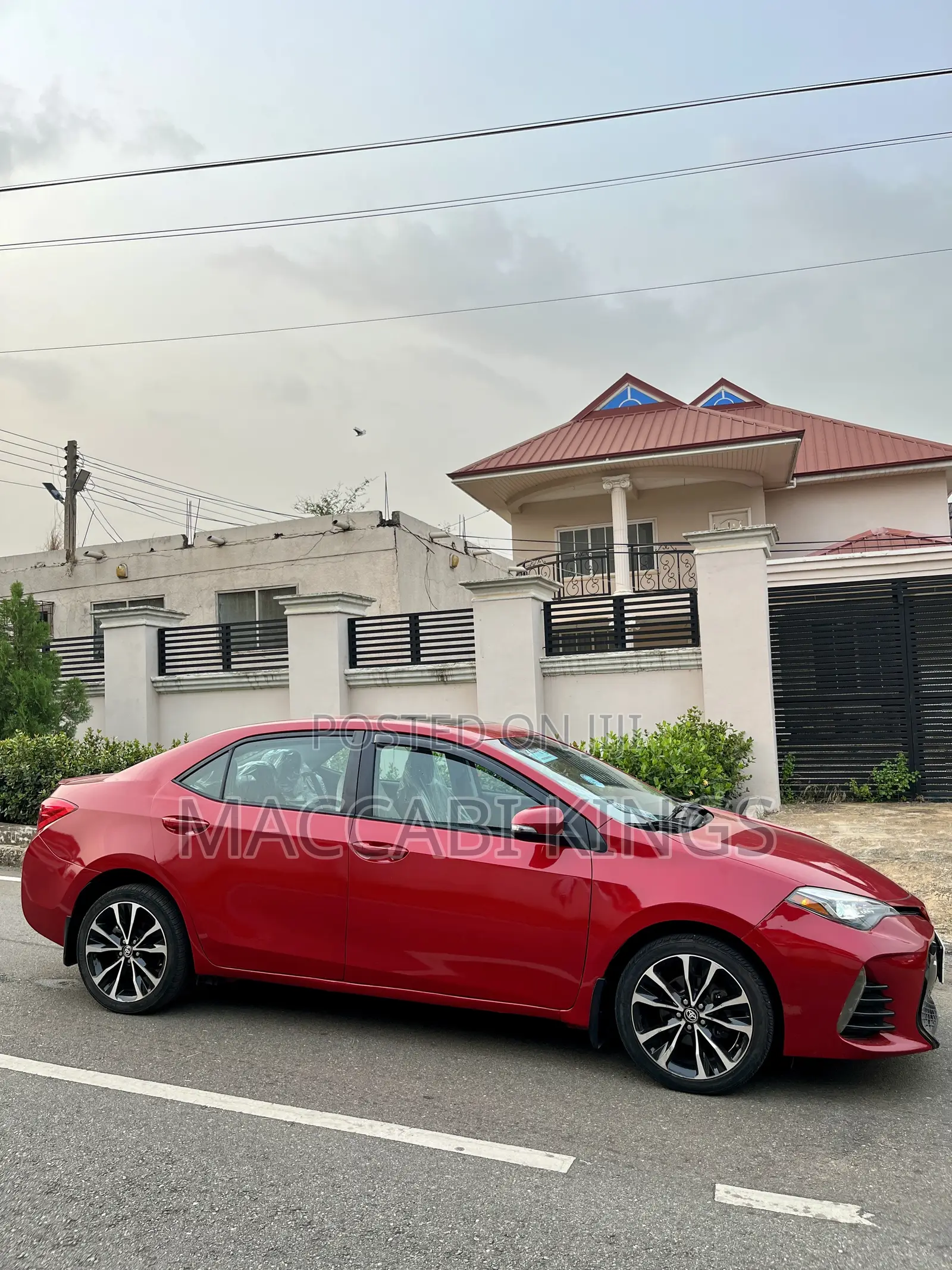 Toyota Corolla SE 4dr Sedan (1.8L 4cyl CVT) 2017 Red