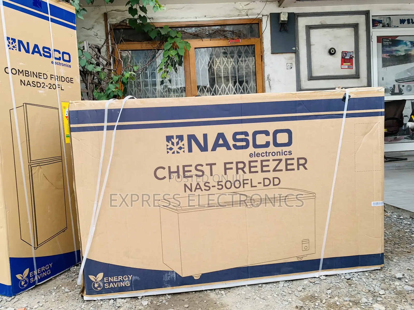 Text 10gig for Single Door Chest Freezer 425l