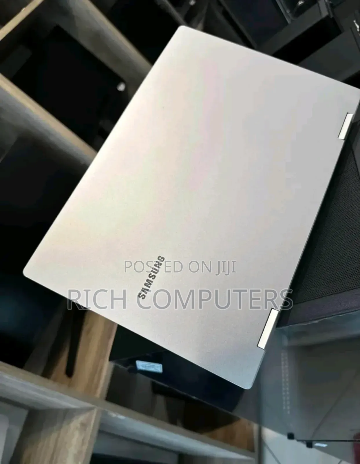 New Laptop Samsung Galaxy Book4 16GB Intel Core i7 SSD 512GB