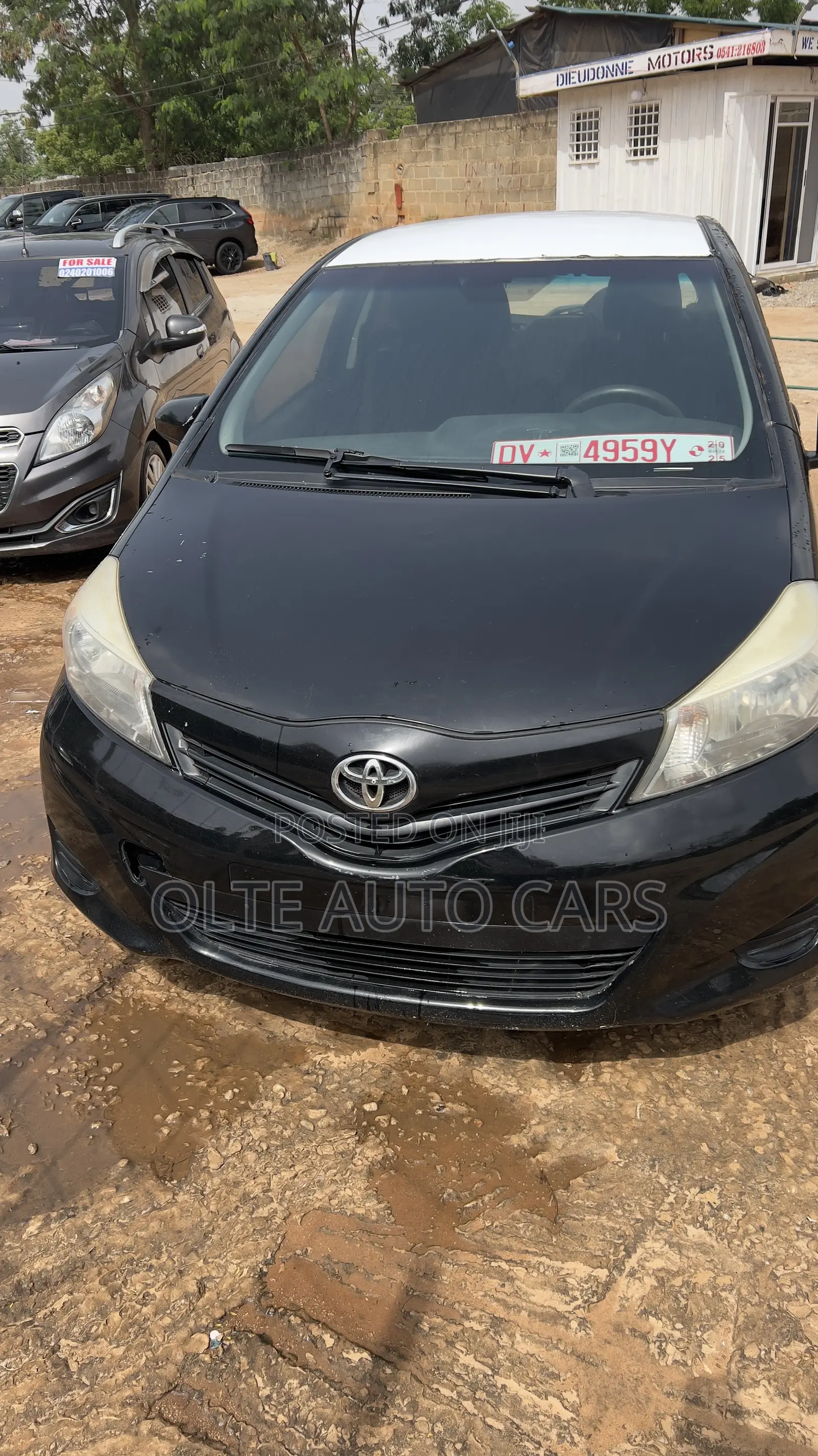 Toyota Yaris L Hatchback 3dr 2014 Black