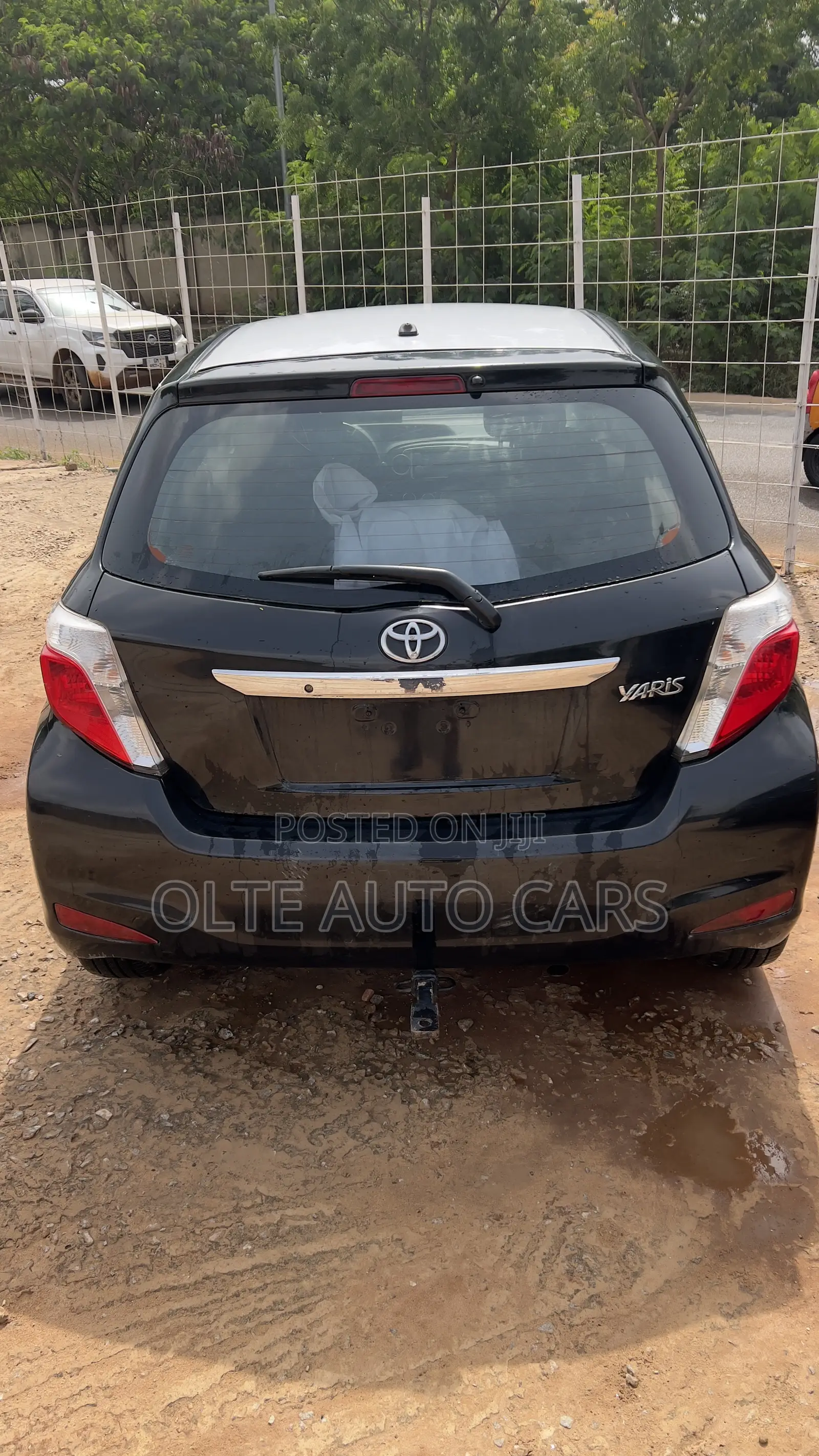 Toyota Yaris L Hatchback 3dr 2014 Black