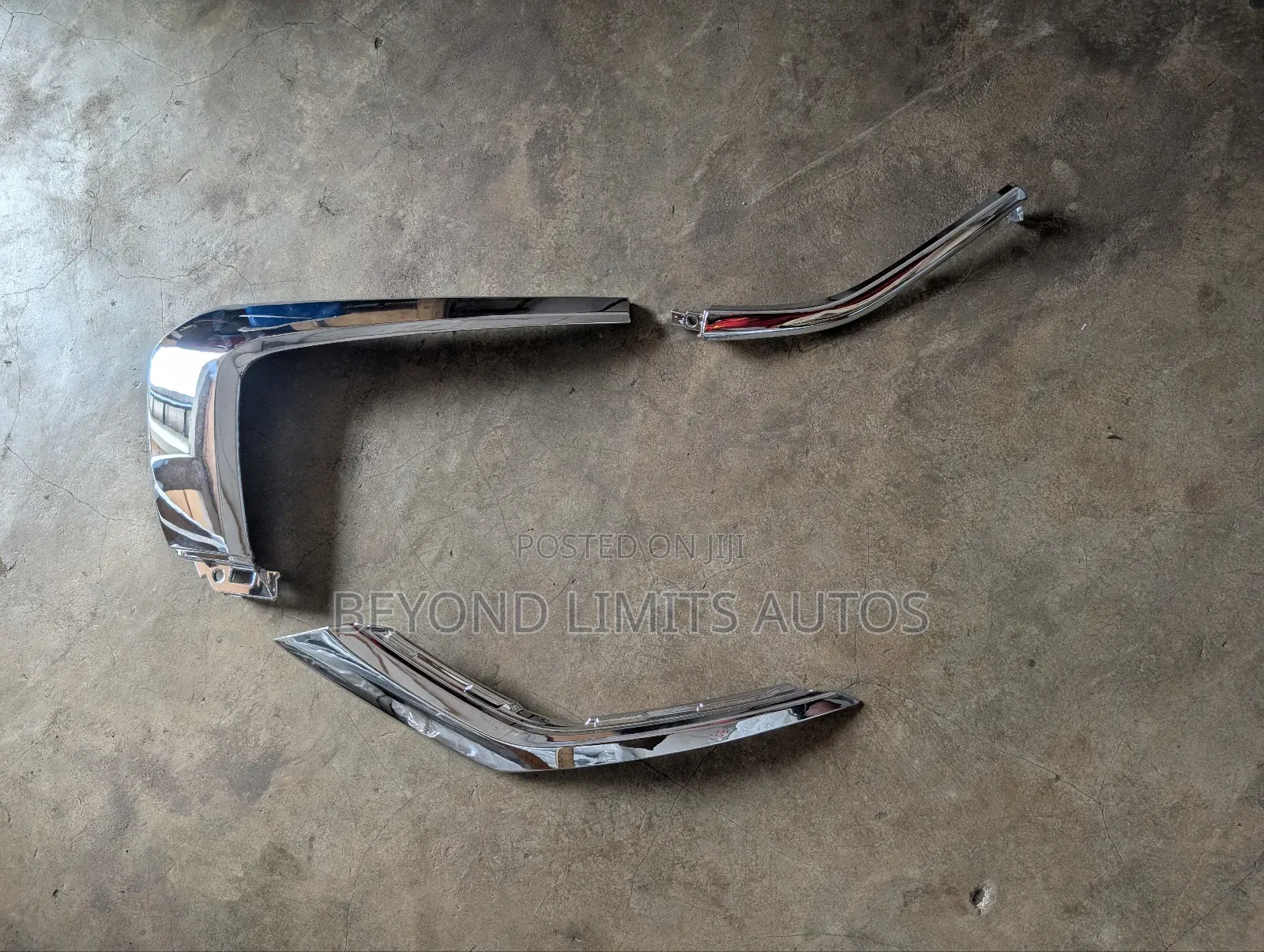 Mitsubishi Outlander 2016,2017,2018,2019,2020 Complete One Side Chrome