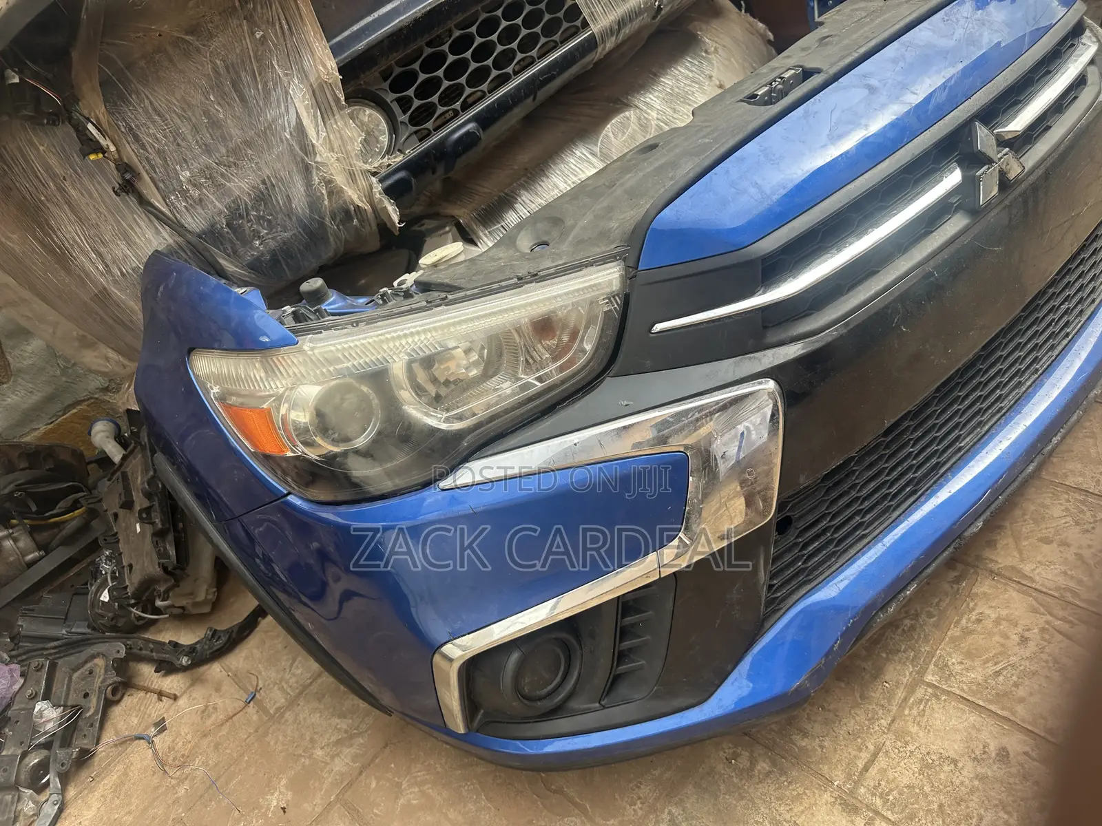 Mitsubishi Outlander 2012 Front Cut Available as Seen