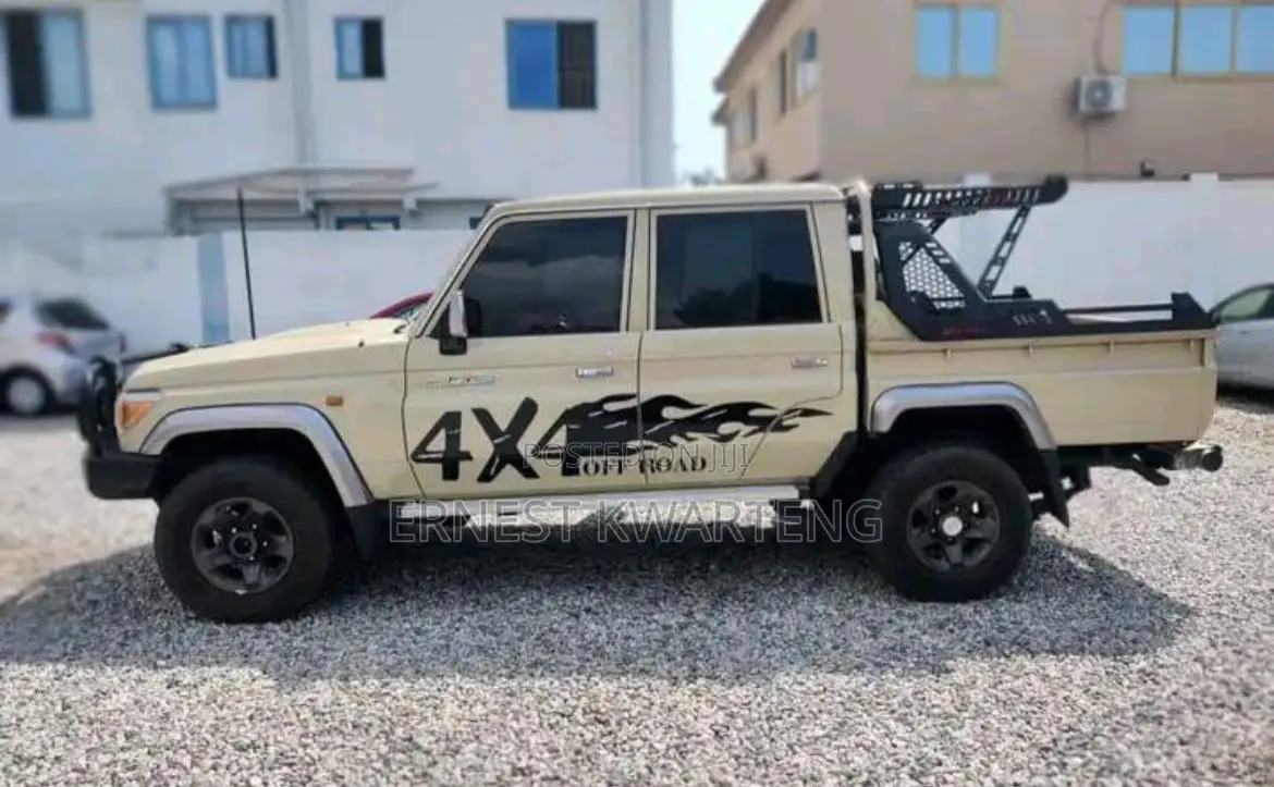 Toyota Land Cruiser 2019 Brown