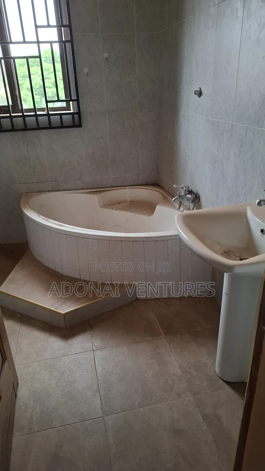 6bdrm House in Sokoban Asaago, Kumasi Metropolitan for rent