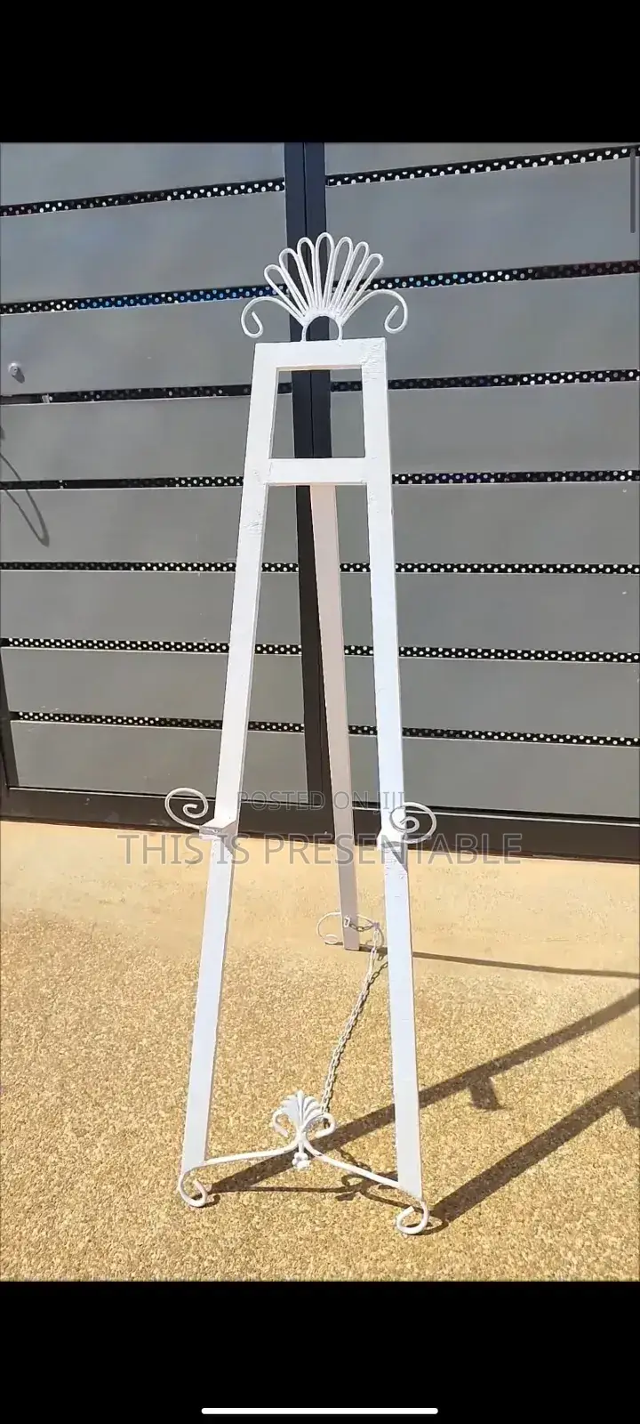 Picture Frame / Wreath Stand for Rent