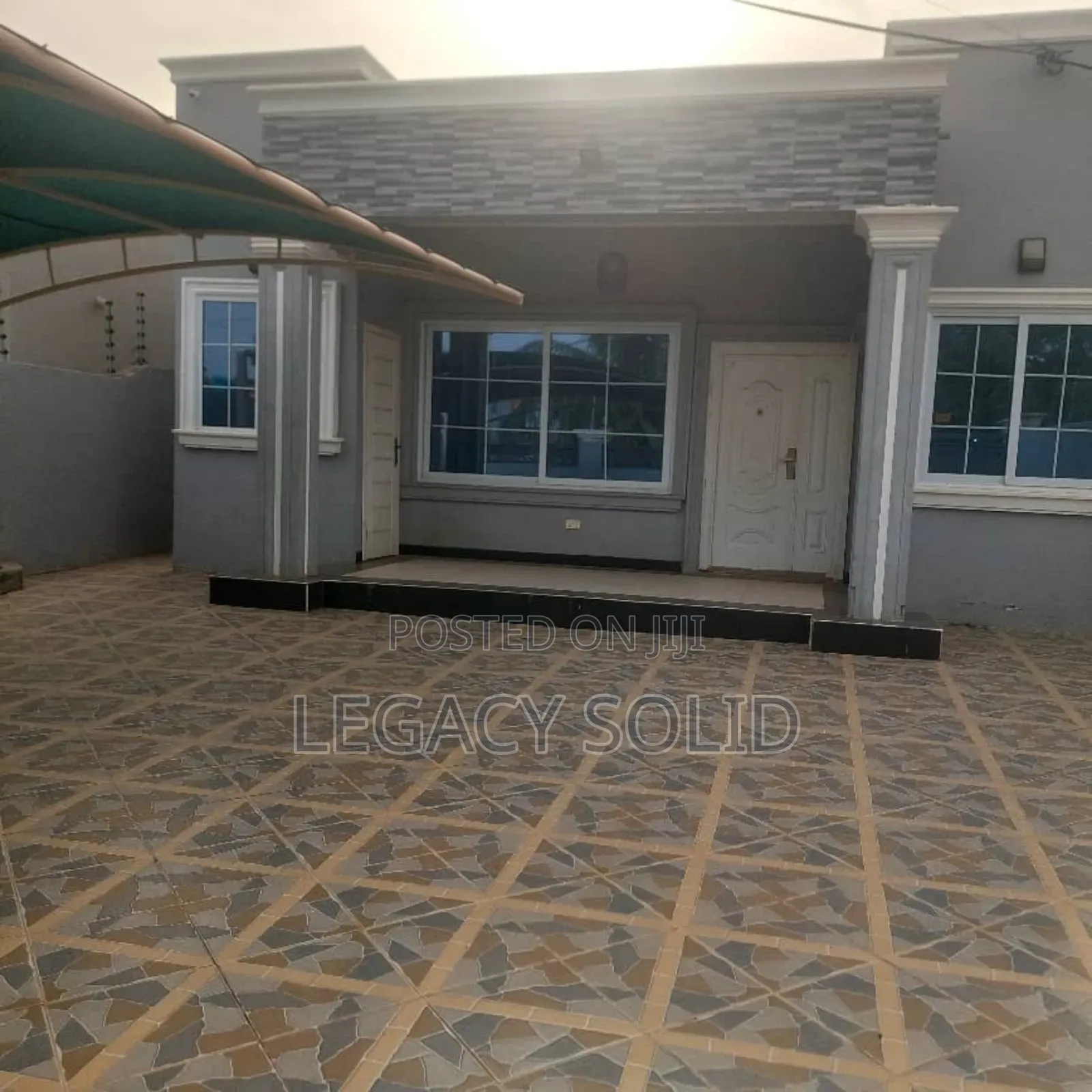 3bdrm House in Legacy Solid Real, Spintex for rent
