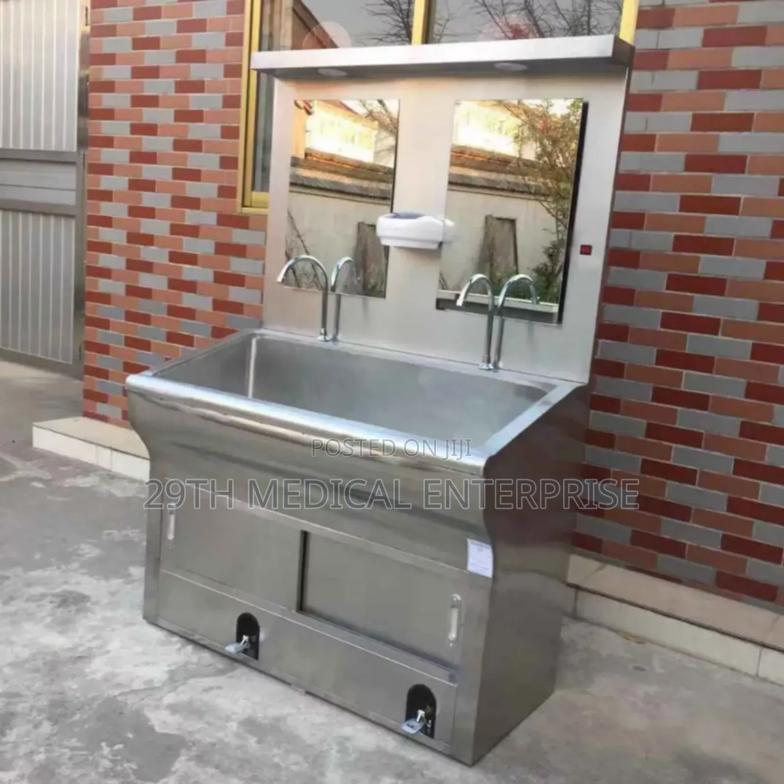 Medical Scrub Sink