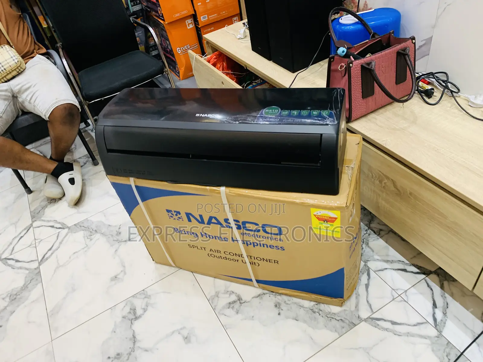 Spectacular Performance Black Nasco 1.5hp Split R410 Gas