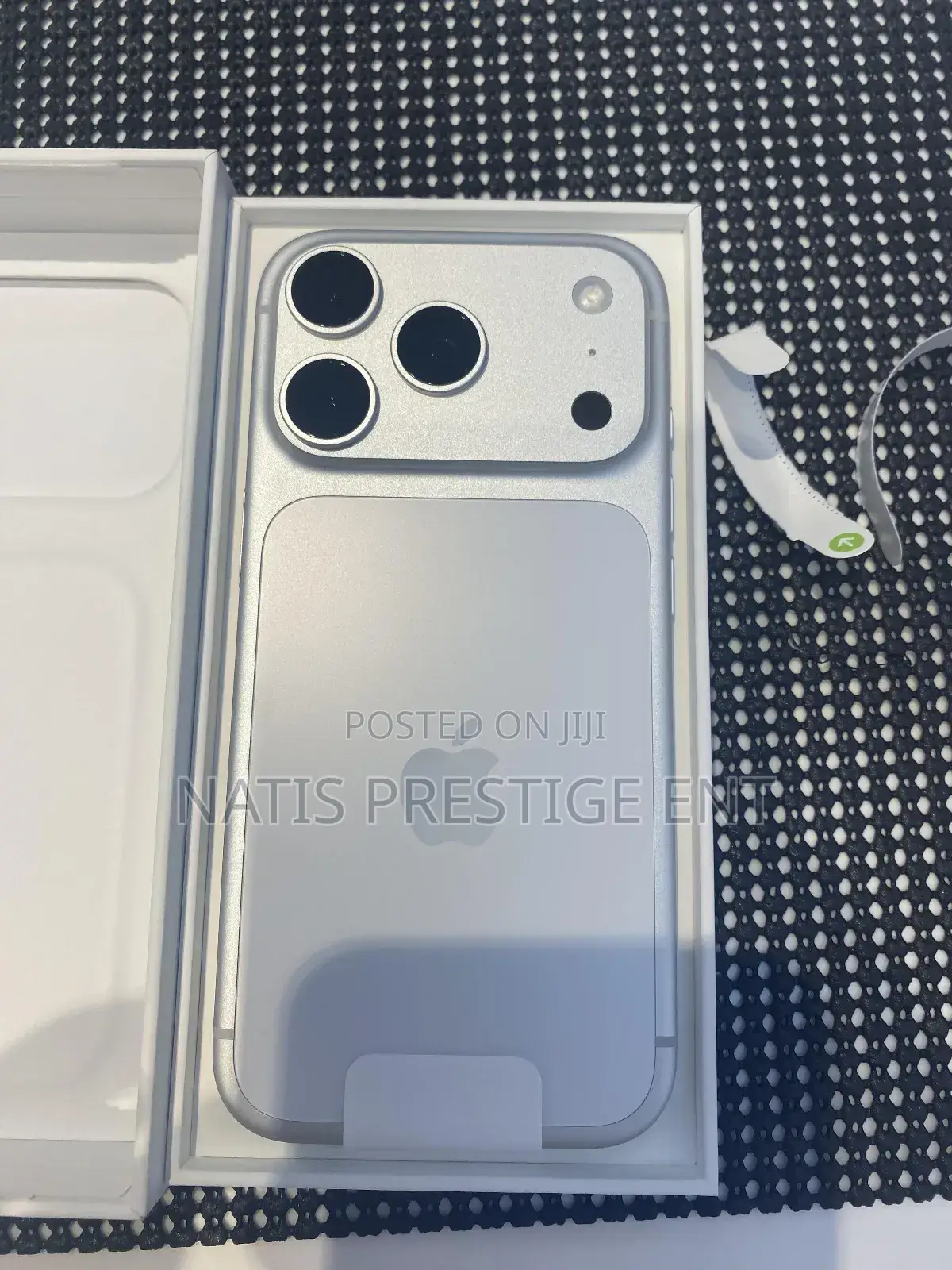 New Apple iPhone 17 Pro Max 256 GB Silver