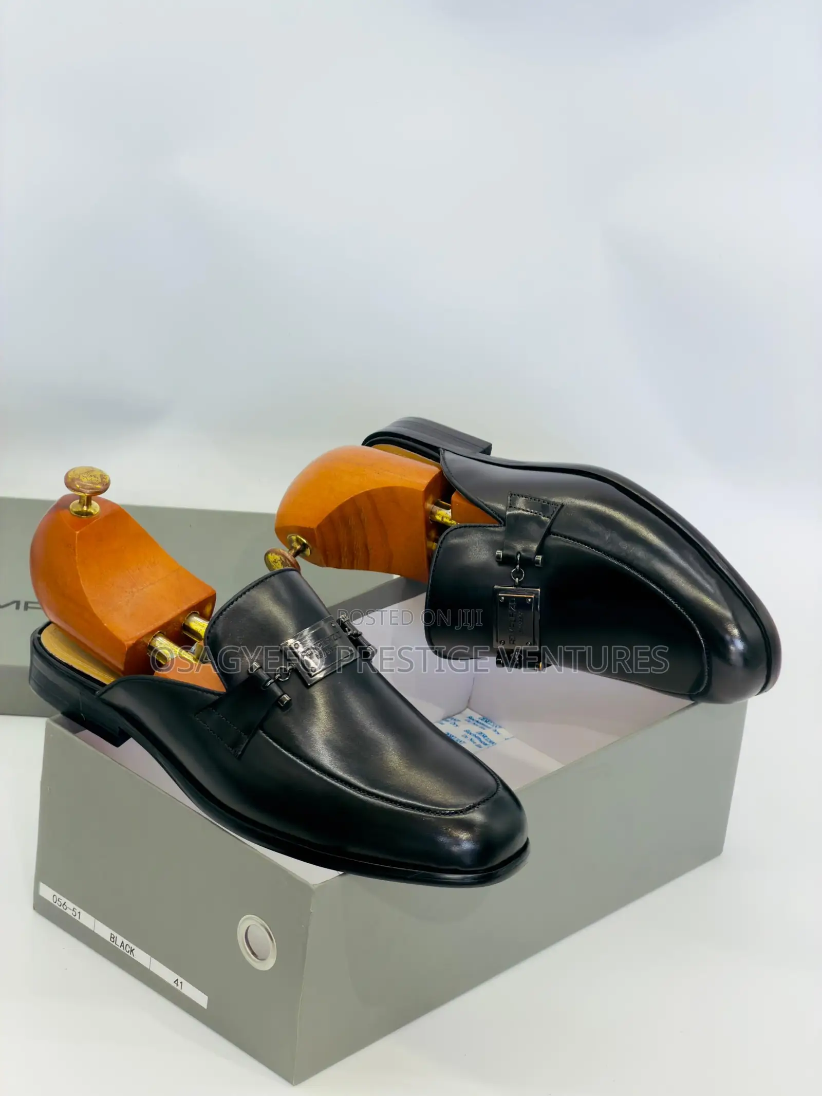 High Quality Morizio Half Shoe Black