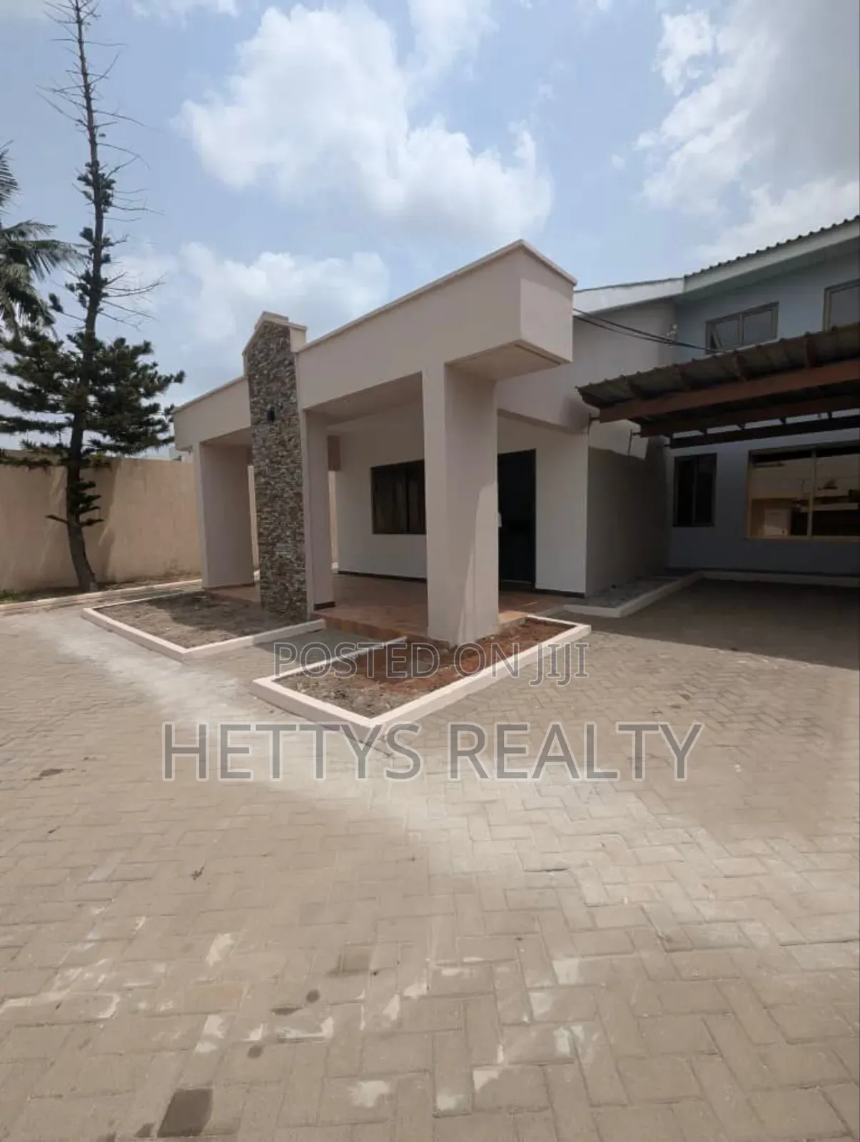 4bdrm House in A&C Mall Area for rent