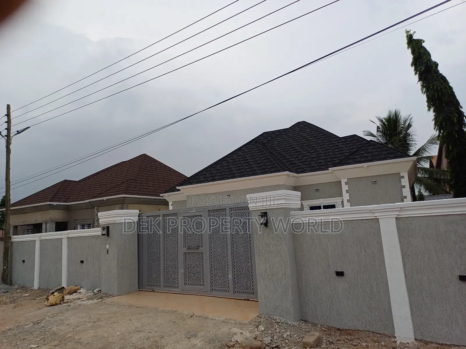 3bdrm House in Pokuase for sale