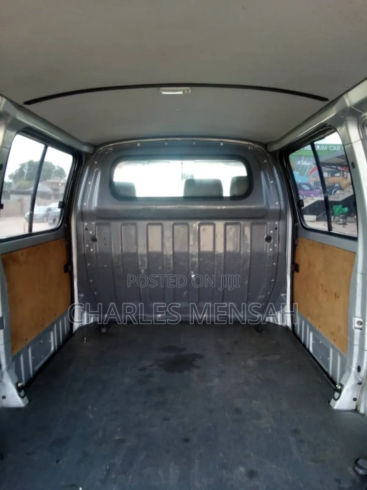Toyota HiAce 2005 Silver