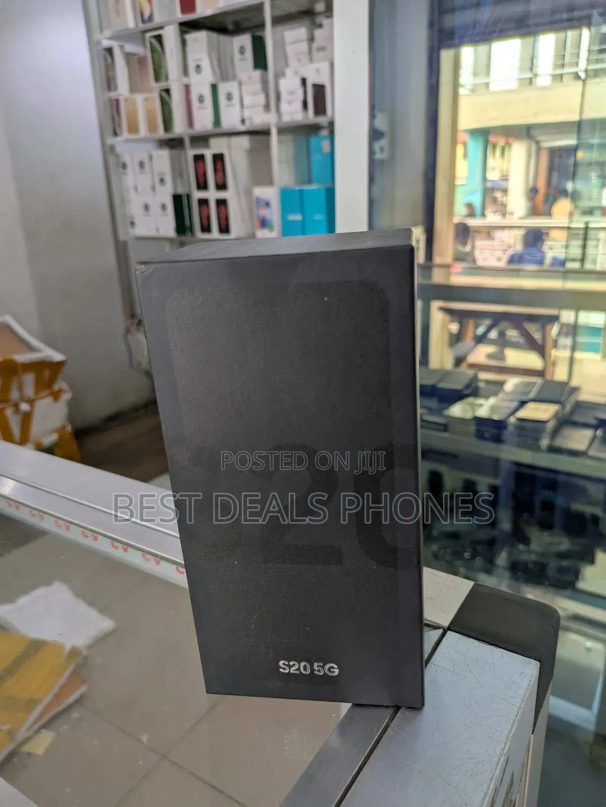 New Samsung Galaxy S20 5G Uw 128 GB Black