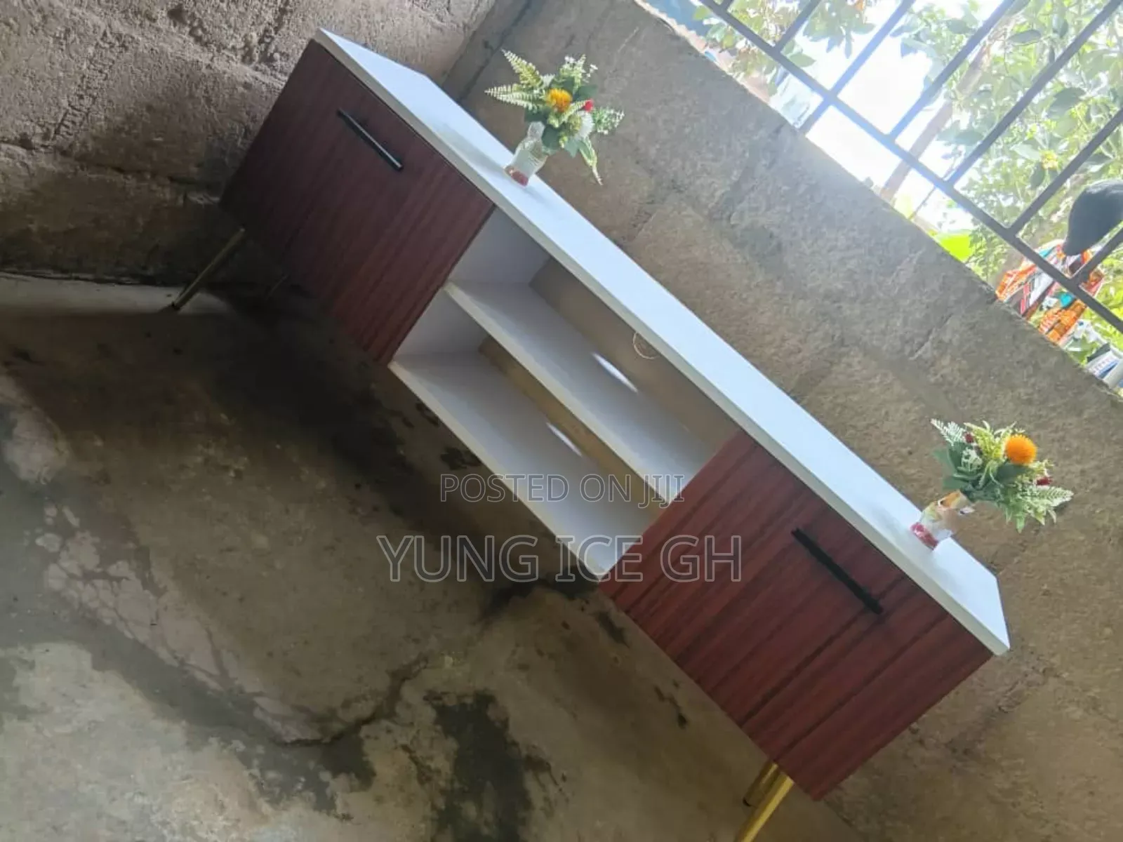TV Stand for Your Room