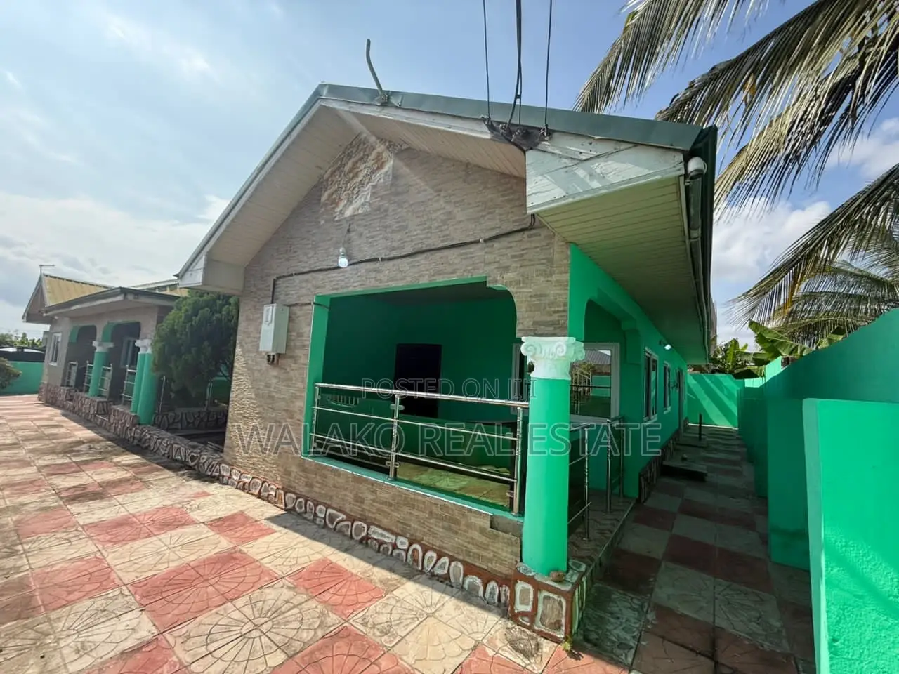 5bdrm House in Ablekuma for sale