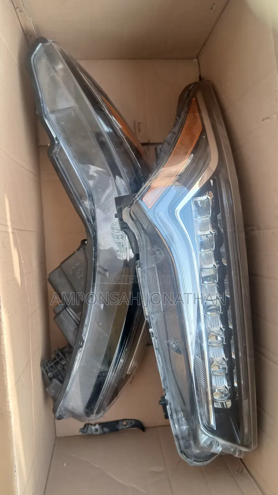 Acura RDX Headlight Pair