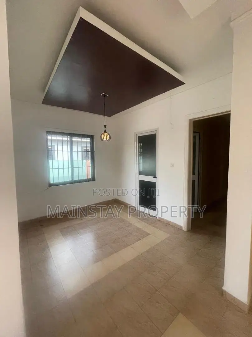 3bdrm House in Ashomang Estate for sale