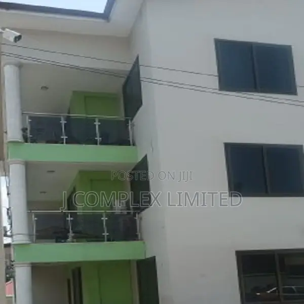 3bdrm Apartment in Coffee Shop Area for sale