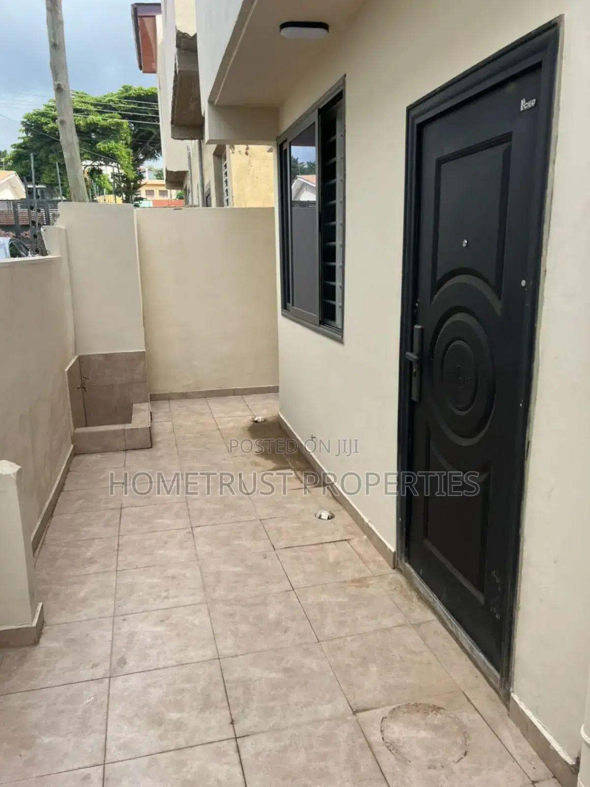 3bdrm House in Hometrust Properties, Ashomang Estate for sale