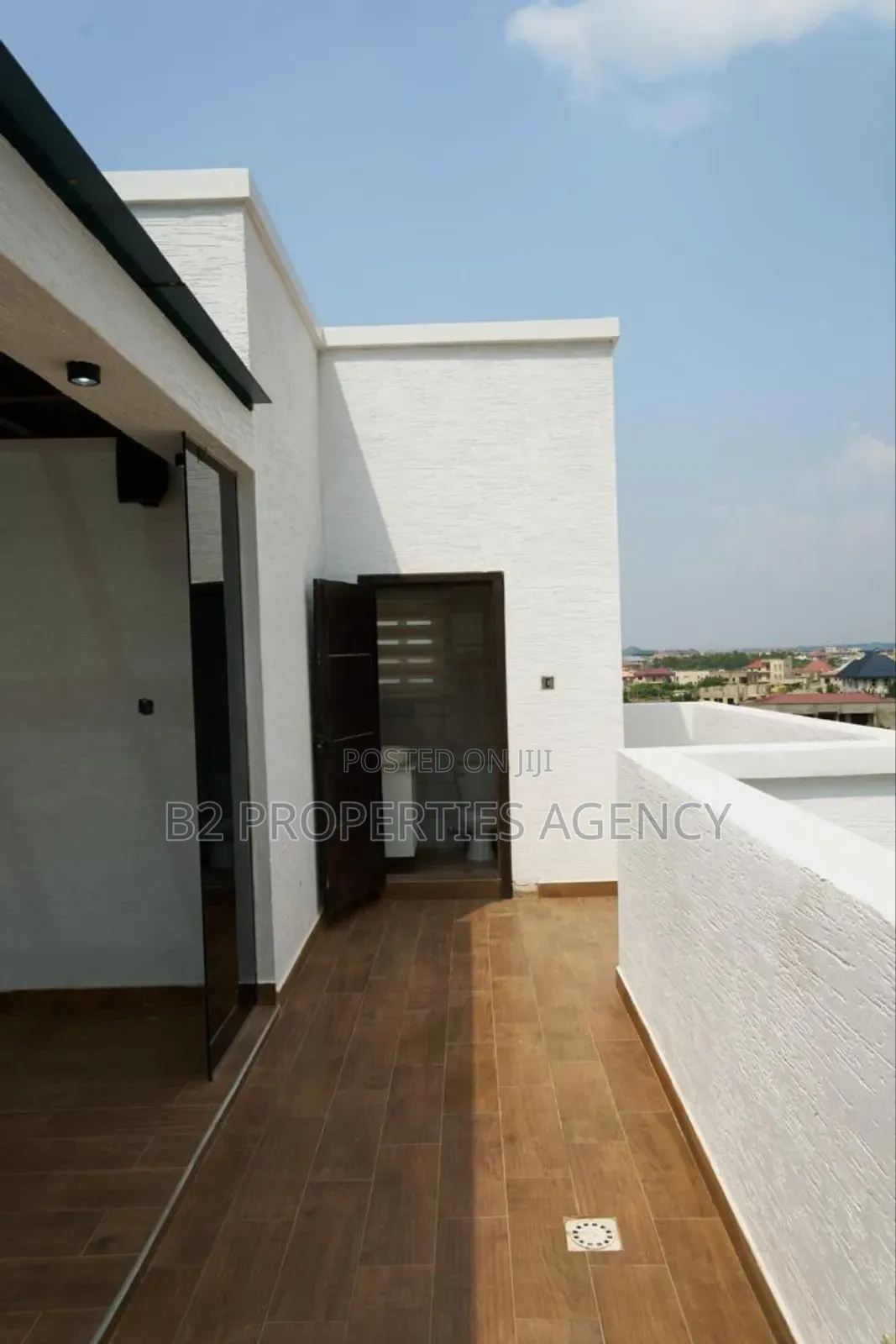 Furnished 5bdrm Mansion in B2 Properties Agency, Bawaleshie for sale