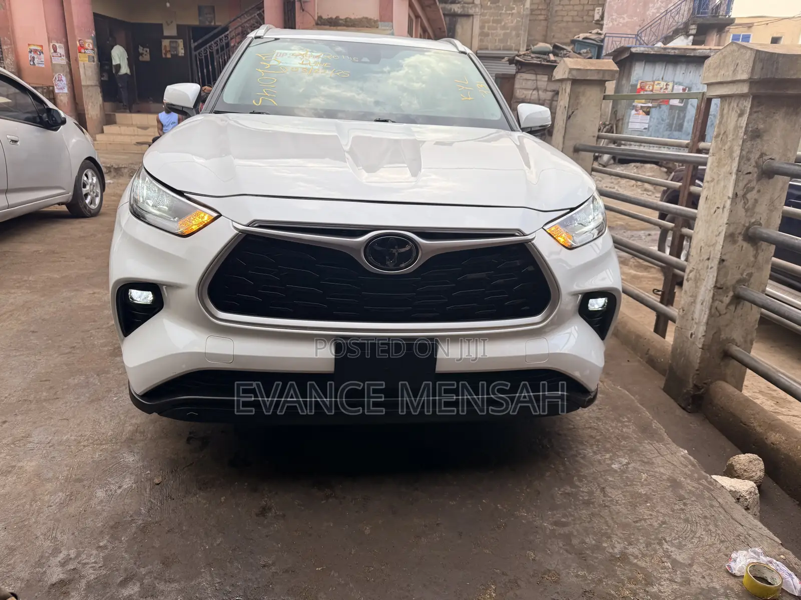 Toyota Highlander XLE 2022 White