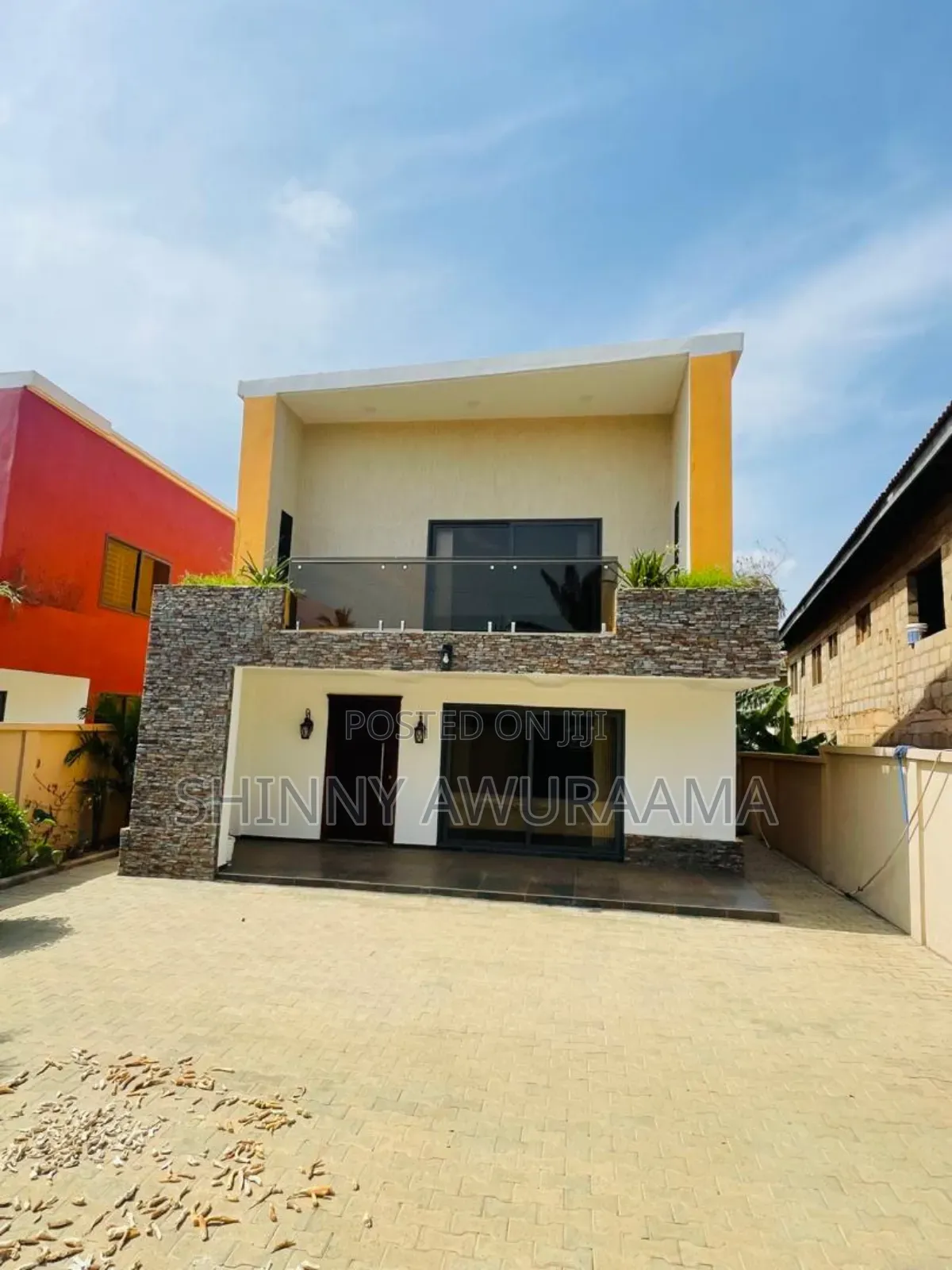 3bdrm House in Ashaley Botwe for sale