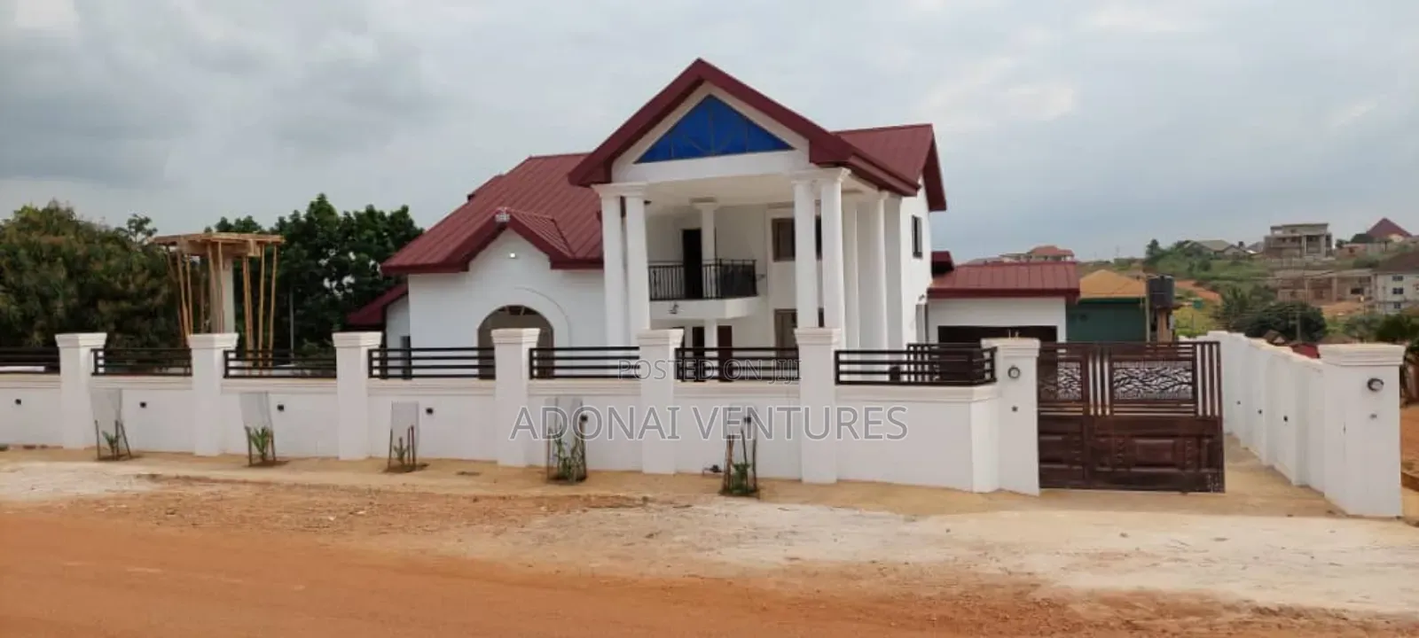 5bdrm House in Santasi Kokoben, Kumasi Metropolitan for sale