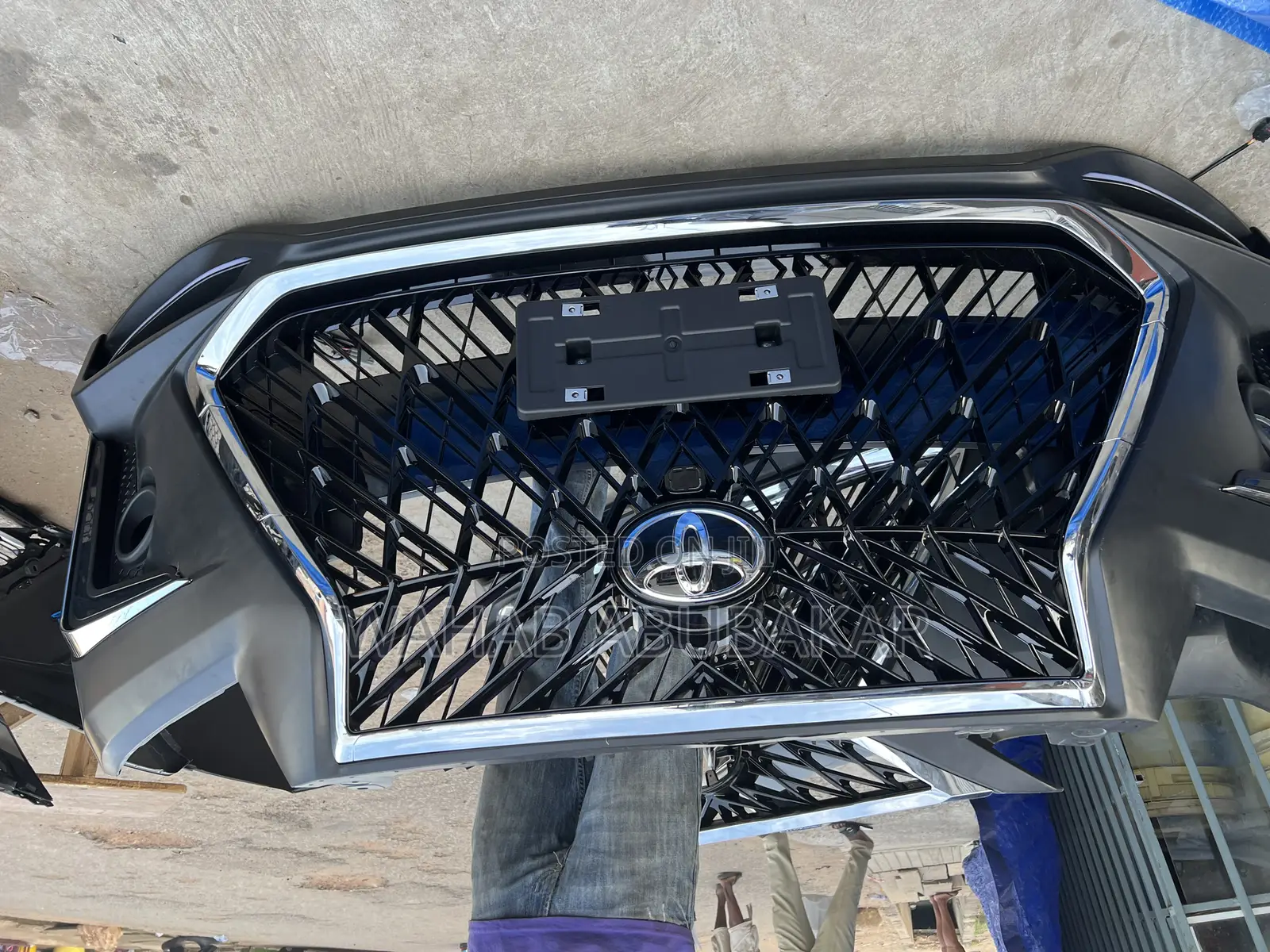 Toyota Highlander 2012 Front and Back Bumper Complete With Headlights