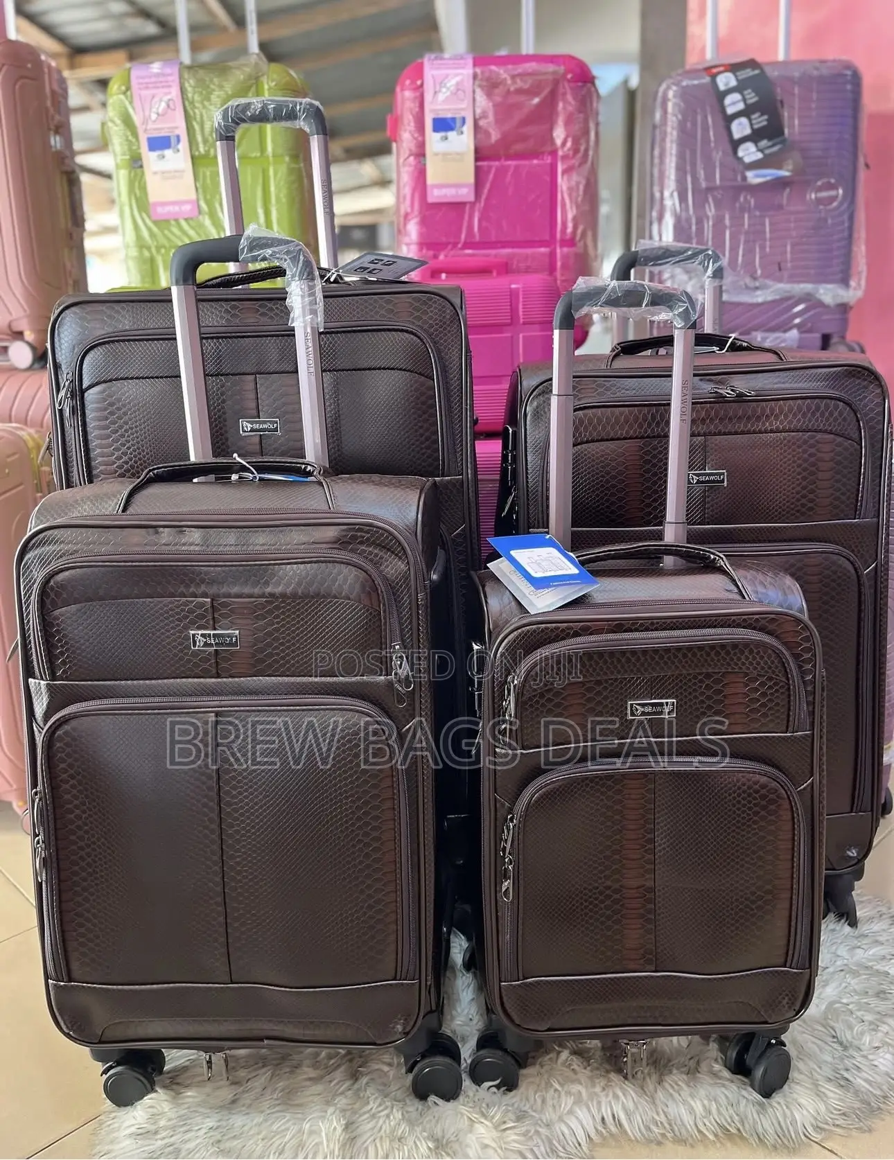 Quality 4set Snake Design Pure Leather Traveling Bag.