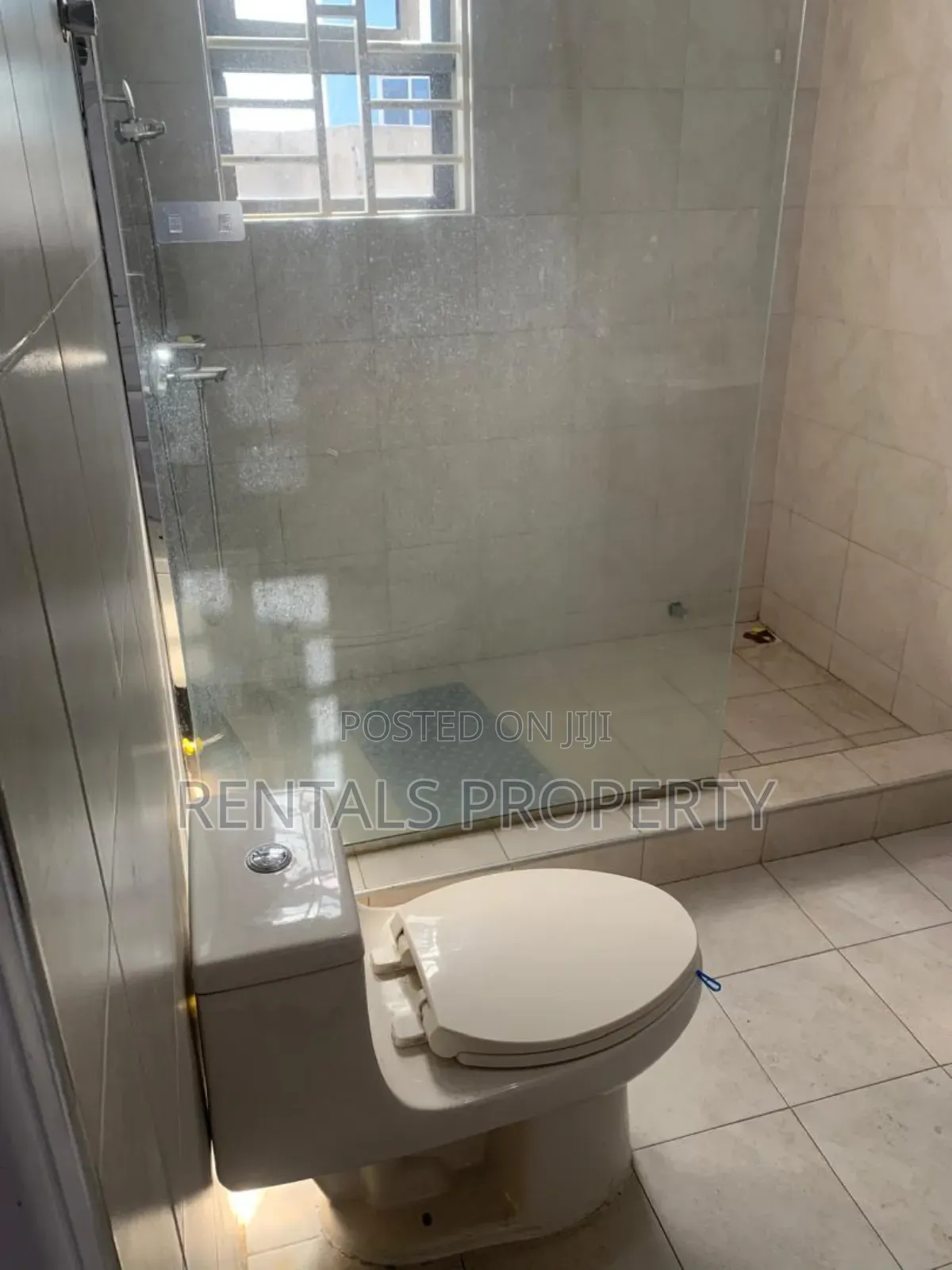 2bdrm Block of Flats in Ashaley Botwe for rent