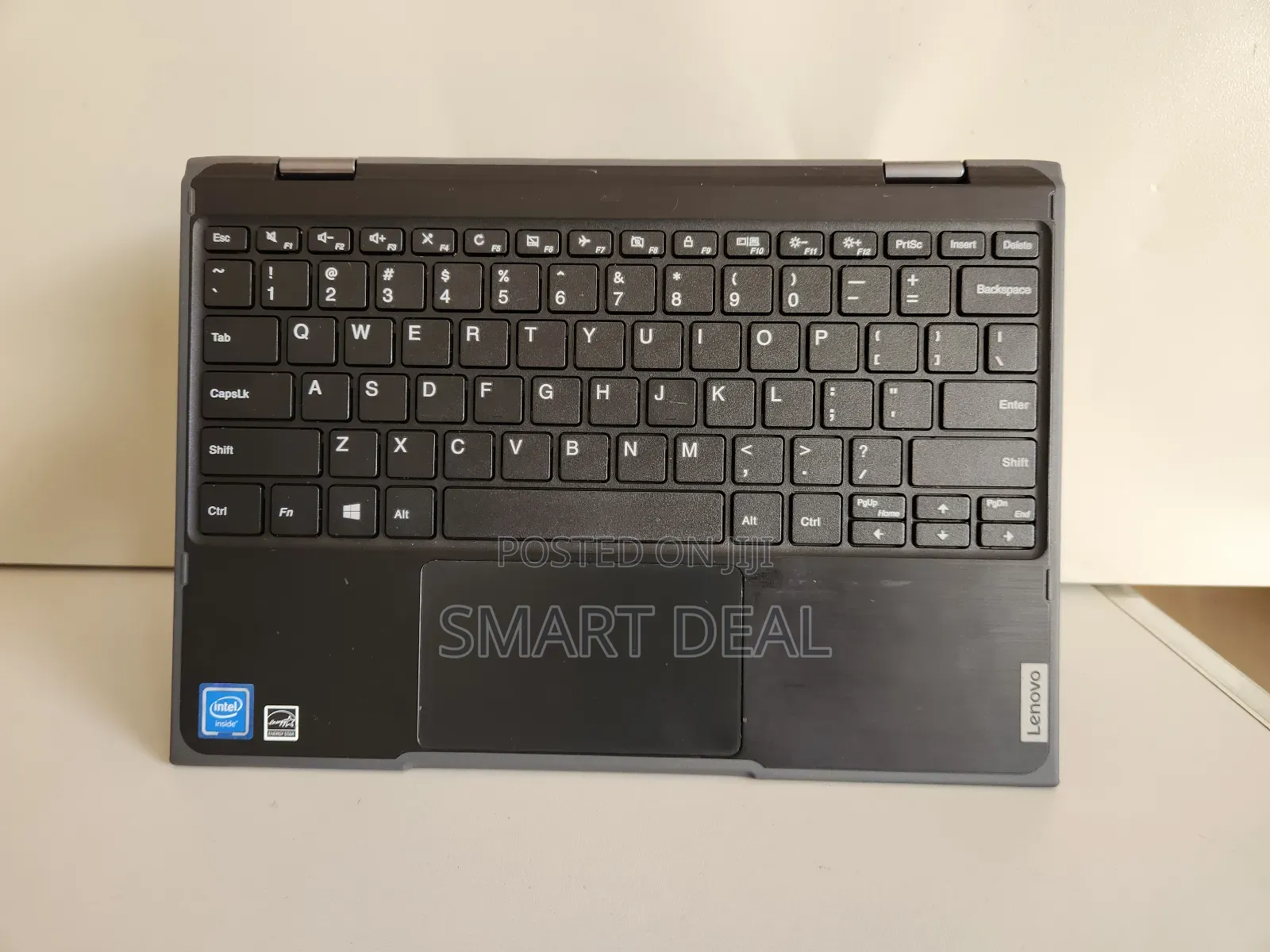 Laptop Lenovo 300e 4GB Intel SSD 128GB