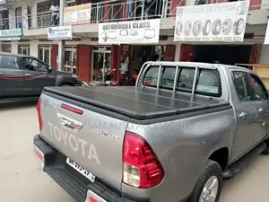 Trifold Hard Cover for Toyota Hilux ( Revo,Vogo)