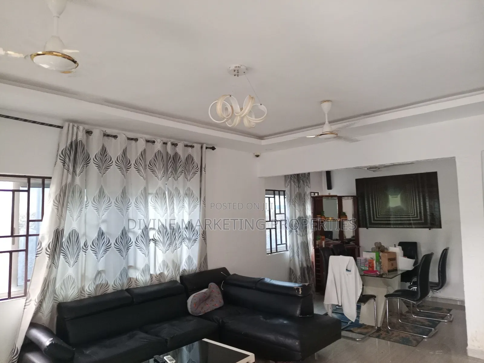 5bdrm House in 3 Junction Area, Amasaman for sale