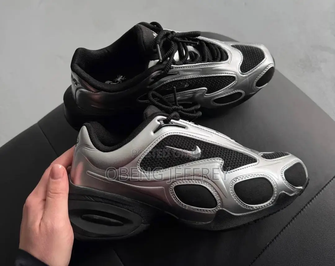 Original Nike Air Muse Silver/Black
