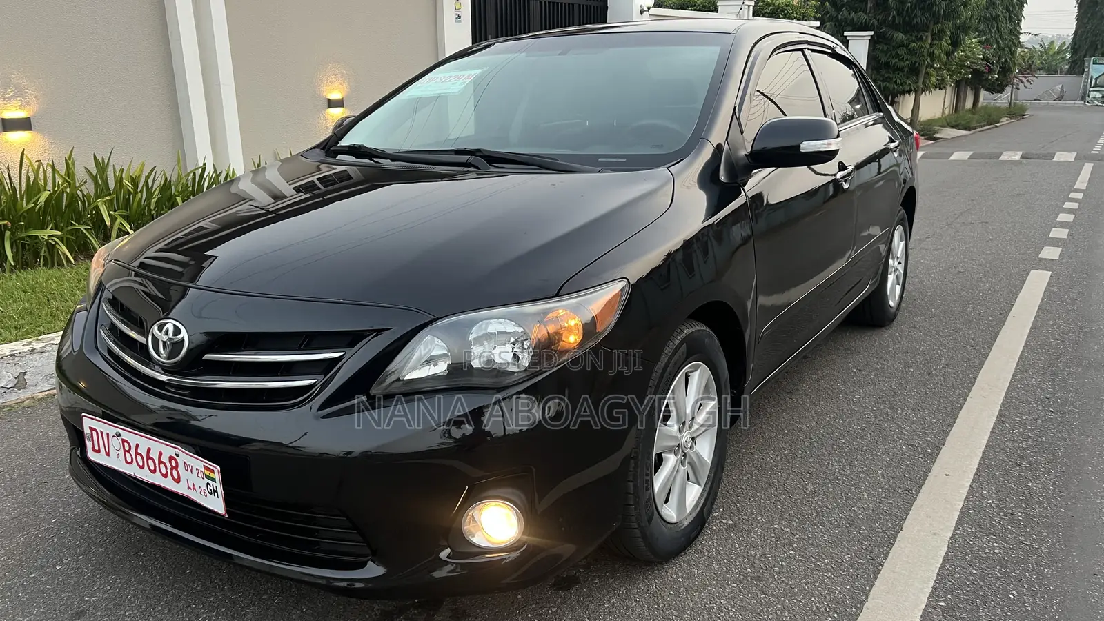 Toyota Corolla 2012 Black