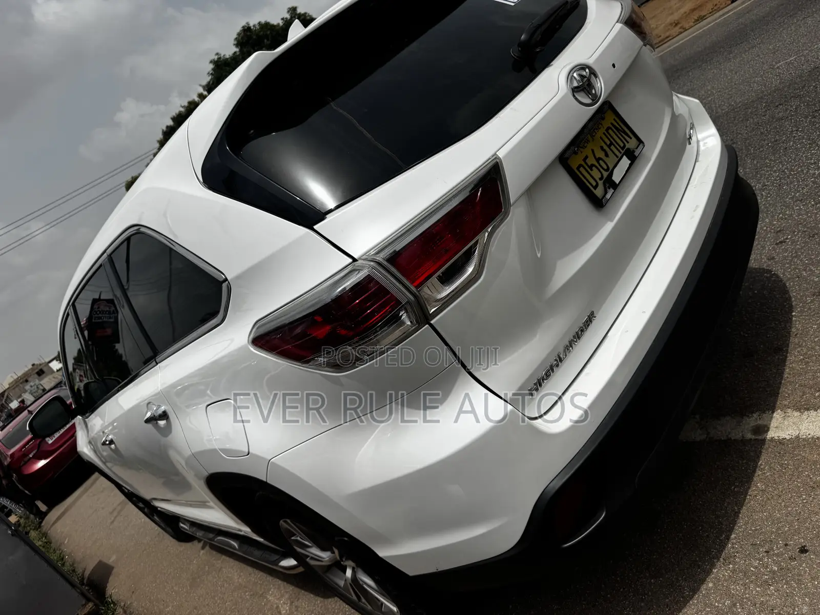 Toyota Highlander LE Plus 4dr SUV AWD (3.5L 6cyl 6A) 2015 White