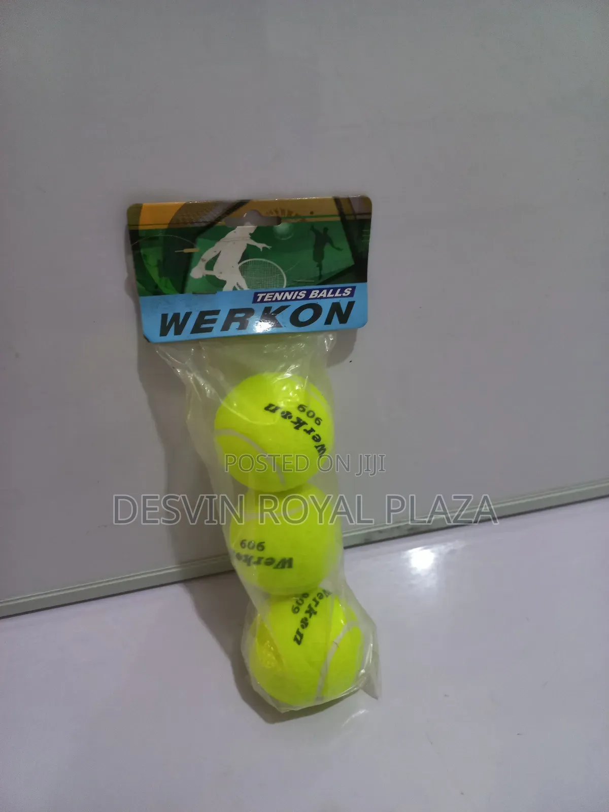 Lawn Tennis Balls