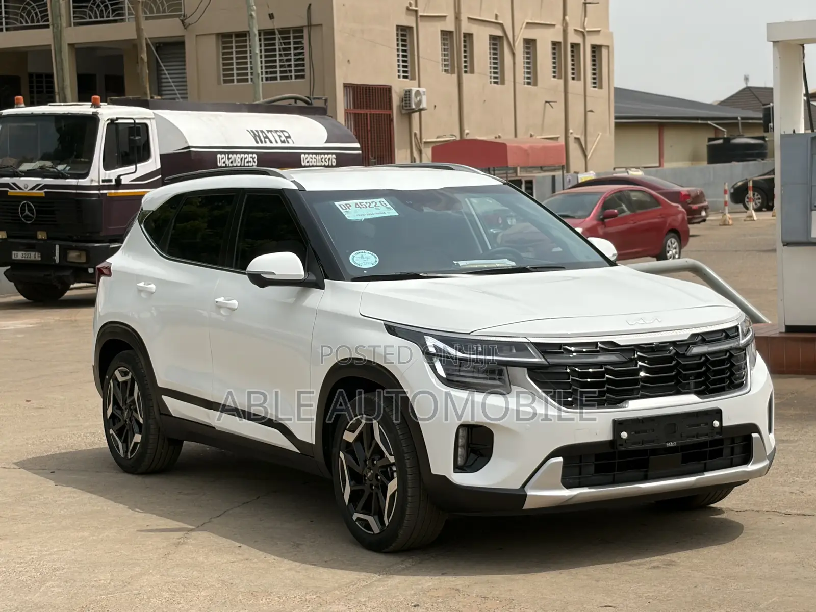 Kia Seltos S AWD 2026 White