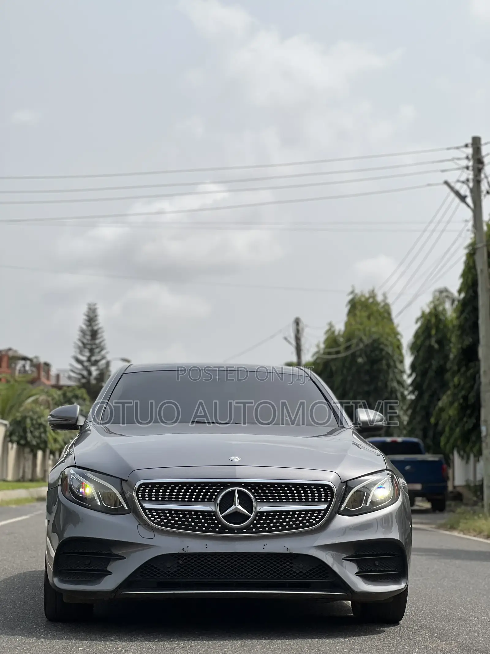 Mercedes-Benz E300 4Matic AWD Sedan (2.0L 4cyl 9A) 2017 Gray