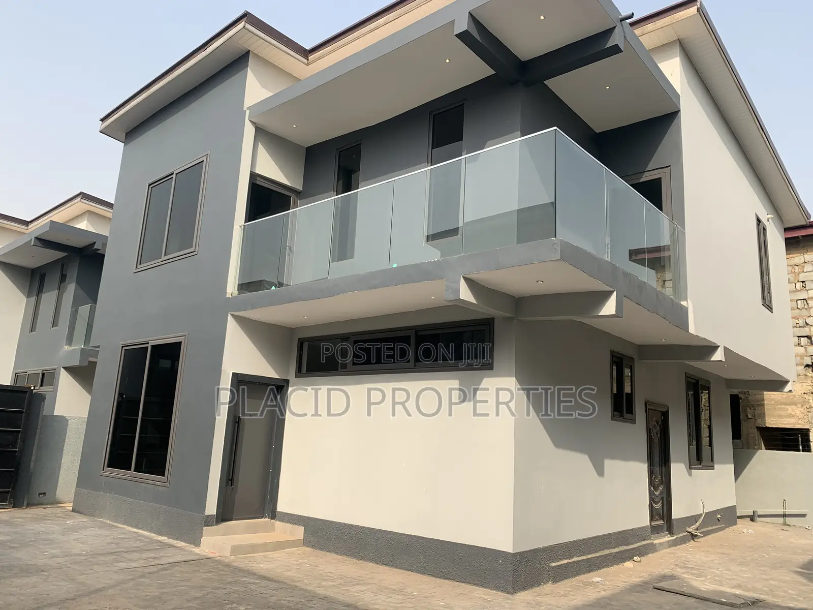 4bdrm Apartment in Haatso,Accra for rent
