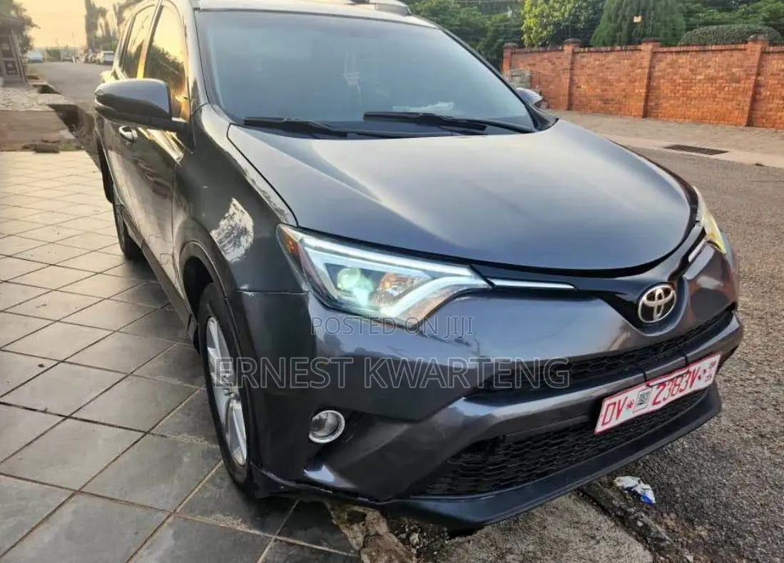 Toyota RAV4 2016 Gray