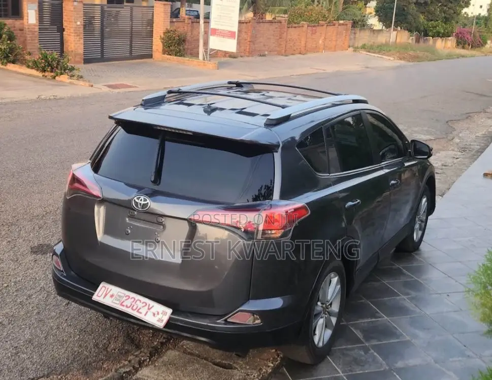 Toyota RAV4 2016 Gray