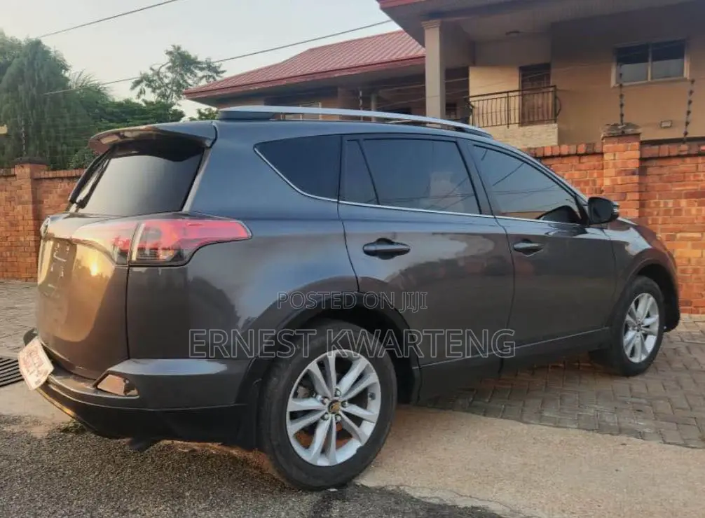 Toyota RAV4 2016 Gray