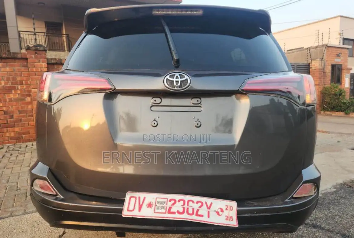 Toyota RAV4 2016 Gray