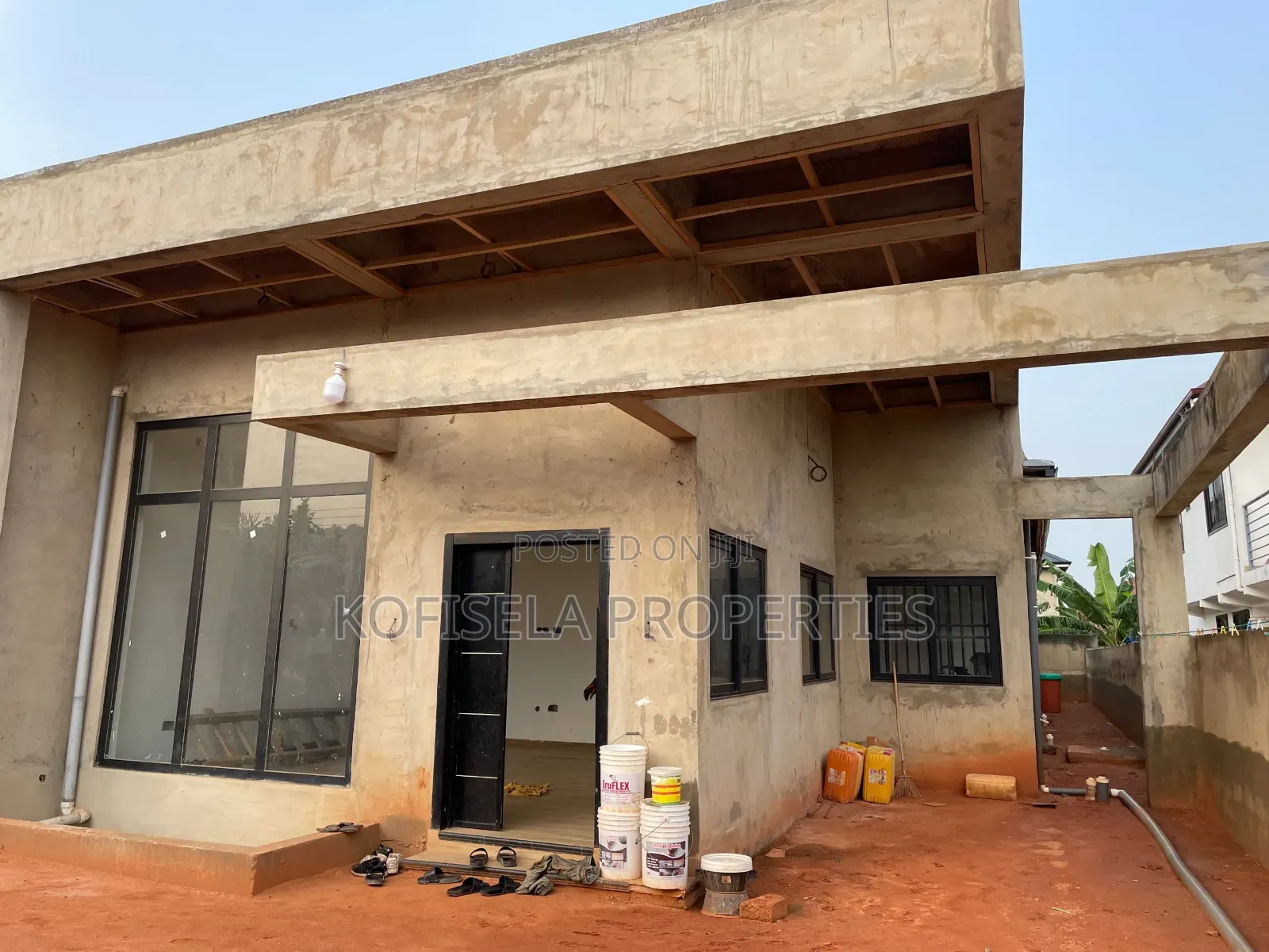 3bdrm House in Ayi Mensah, Oyarifa Mall Area for sale